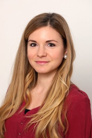 Szarka Dorottya